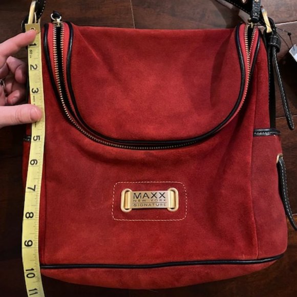 Maxx New york cranberry red Suede messenger bag and wristlet NWT - Picture 8 of 8